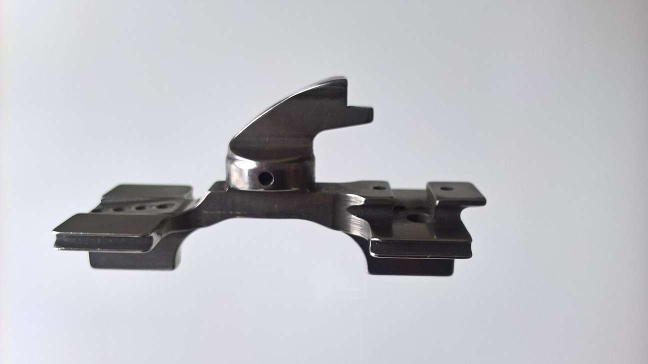 911 322 945 Sulzer Picking Shoe D1, P7100, with Nose and Rabbet